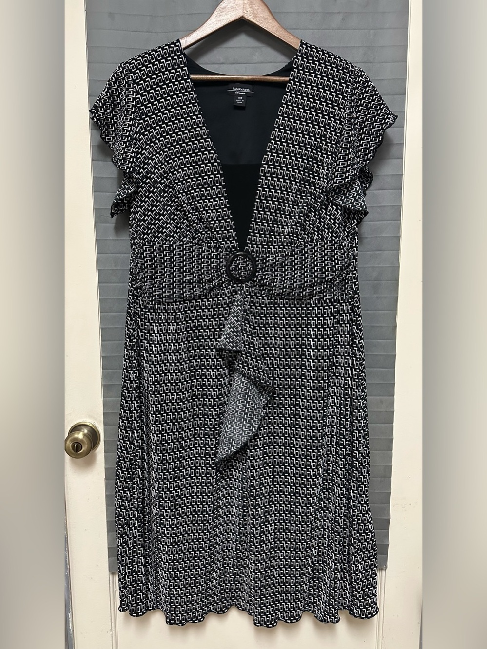 R&M Richards black and white geometric print dress size 14W